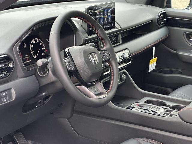 Photo of 2025 Crystal Black Pearl Honda Pilot