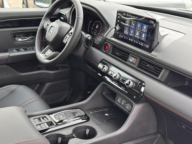 Photo of 2025 Crystal Black Pearl Honda Pilot