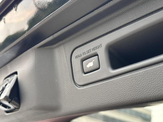 Photo of 2025 Crystal Black Pearl Honda Pilot