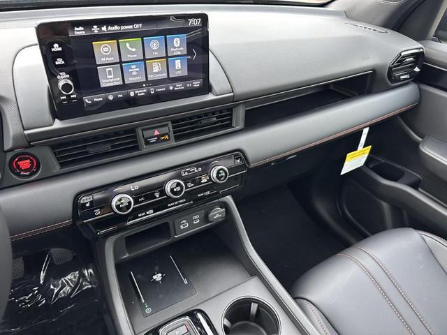 Photo of 2025 Crystal Black Pearl Honda Pilot