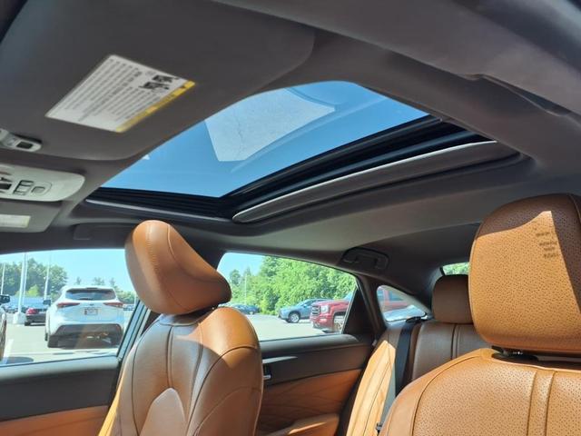 Photo of 2019 Midnight Black Metallic Toyota Avalon
