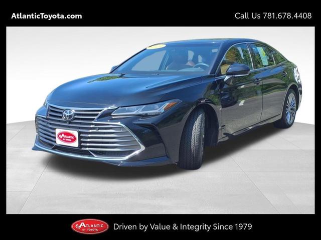 Photo of 2019 Midnight Black Metallic Toyota Avalon