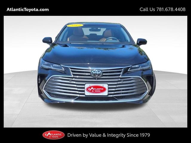 Photo of 2019 Midnight Black Metallic Toyota Avalon