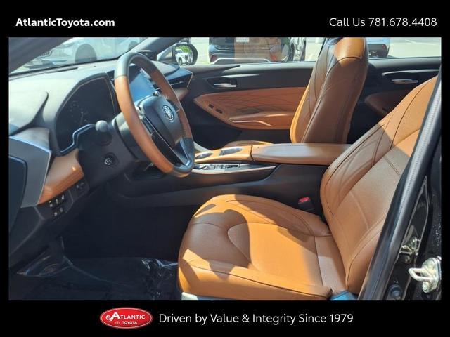 Photo of 2019 Midnight Black Metallic Toyota Avalon
