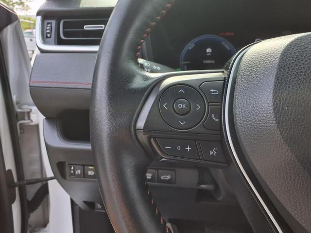 Photo of 2023 Wind Chill Pearl / Midnight Black Metallic Toyota RAV4 Prime