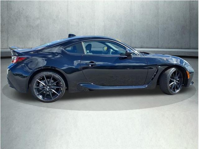 Photo of 2024 Raven Black Toyota GR86