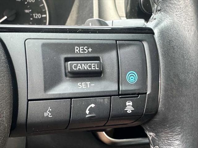Photo of 2022 Boulder Gray Pearl Nissan Rogue