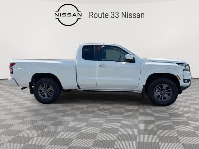 Photo of 2025 Glacier White Nissan Frontier