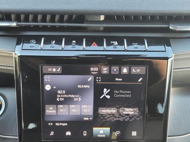 Photo of 2024 Diamond Black Crystal Pearlcoat Jeep Grand Cherokee L