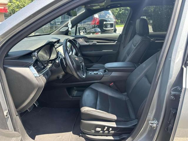 Photo of 2024 Argent Silver Metallic Cadillac XT6