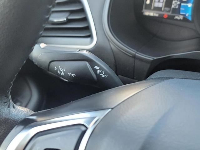 Photo of 2024 Iconic Silver Metallic Ford Edge