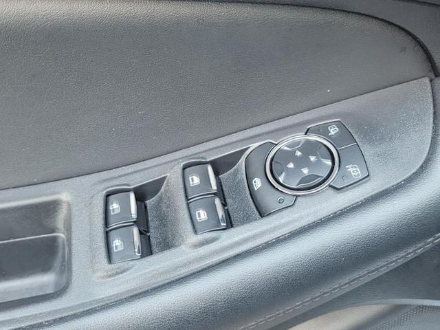 Photo of 2024 Iconic Silver Metallic Ford Edge