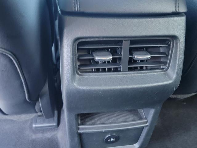 Photo of 2024 Iconic Silver Metallic Ford Edge
