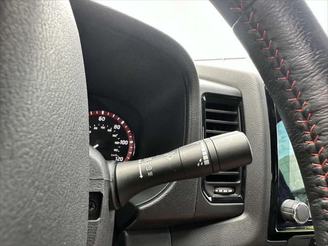 Photo of 2023 Boulder Gray Pearl Nissan Frontier