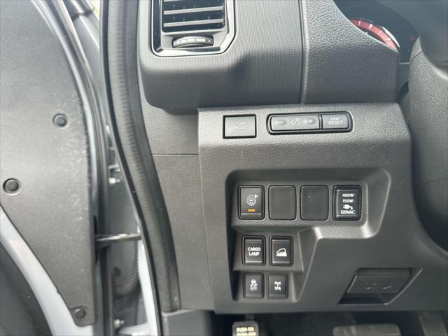 Photo of 2023 Boulder Gray Pearl Nissan Frontier