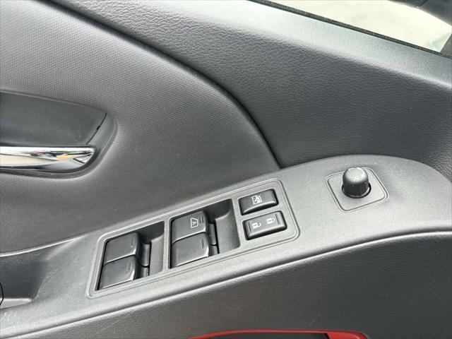 Photo of 2023 Boulder Gray Pearl Nissan Frontier