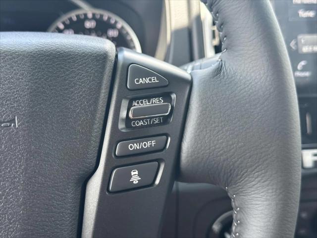 Photo of 2025 Glacier White Nissan Frontier