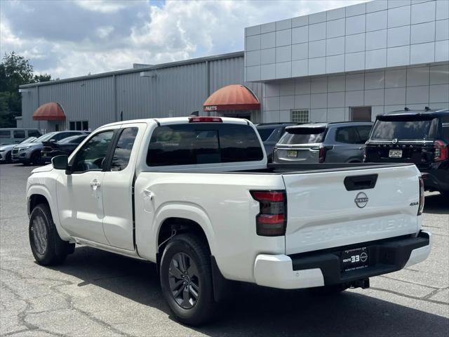 Photo of 2025 Glacier White Nissan Frontier