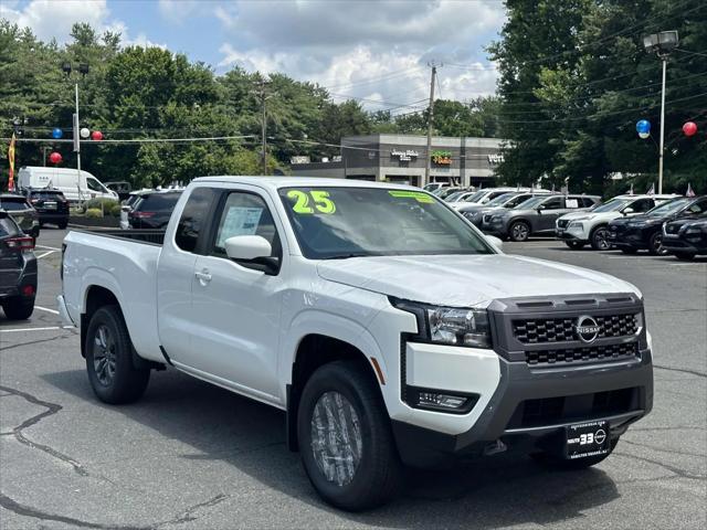 Photo of 2025 Glacier White Nissan Frontier