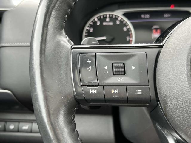 Photo of 2022 Scarlet Ember Tintcoat Nissan Pathfinder