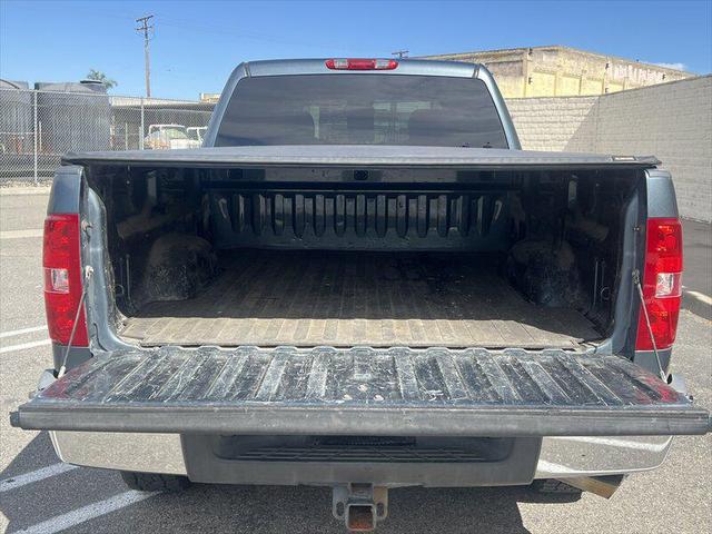 Photo of 2008 Blue Granite Metallic Chevrolet Silverado 2500