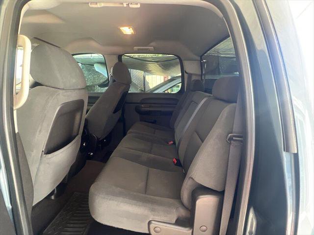 Photo of 2008 Blue Granite Metallic Chevrolet Silverado 2500