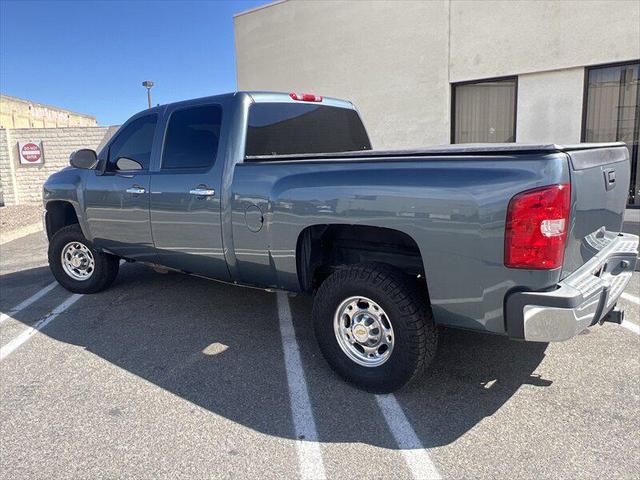 Photo of 2008 Blue Granite Metallic Chevrolet Silverado 2500