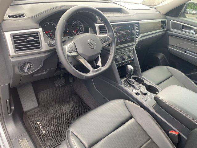 Photo of 2021 Pyrite Silver Metallic Volkswagen Atlas