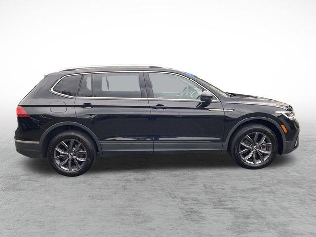 Photo of 2023 Deep Black Volkswagen Tiguan