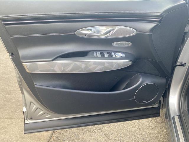 Photo of 2023 Savile Silver Genesis GV70