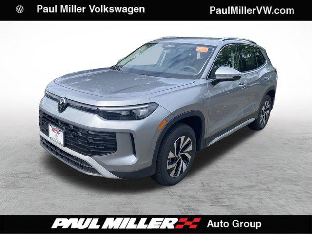 Photo of 2025 Pyrite Silver Metallic Volkswagen Tiguan