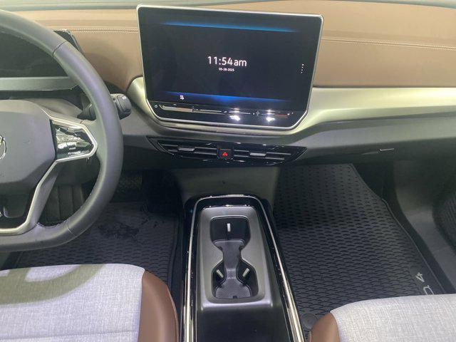 Photo of 2025 Deep Black Pearl Volkswagen ID.4