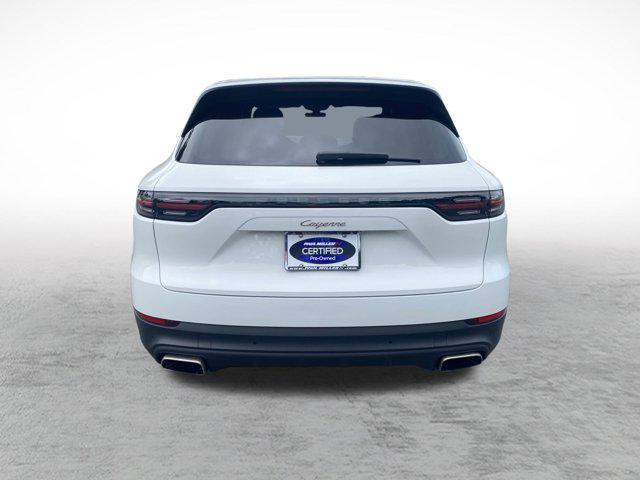 Photo of 2022 White Porsche Cayenne