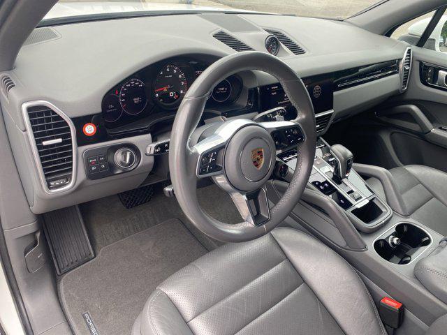 Photo of 2022 White Porsche Cayenne