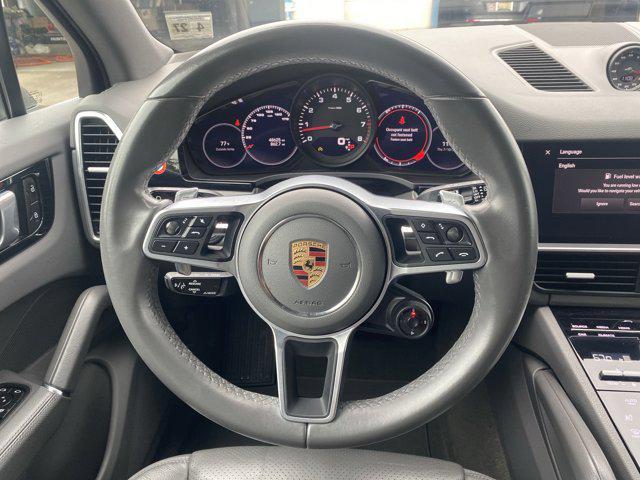 Photo of 2022 White Porsche Cayenne