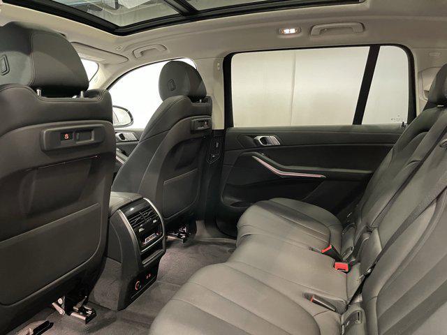 Photo of 2022 Arctic Grey Metallic BMW X7