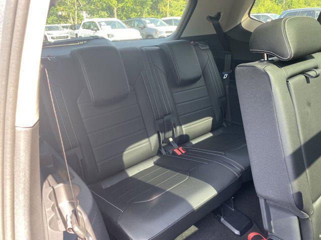 Photo of 2025 Platinum Gray Metallic Volkswagen Atlas