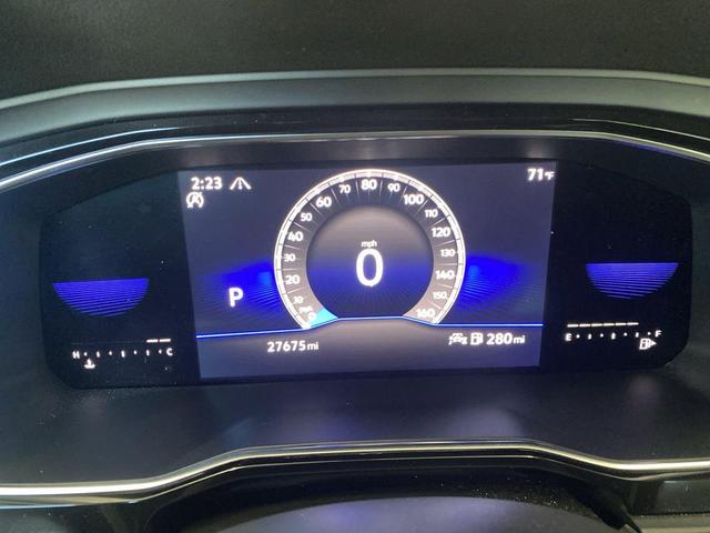 Photo of 2022 Black Volkswagen Jetta