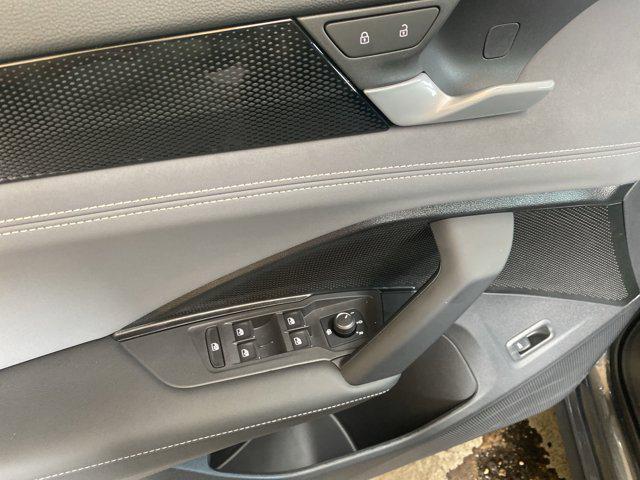 Photo of 2025 Platinum Gray Metallic Volkswagen Tiguan