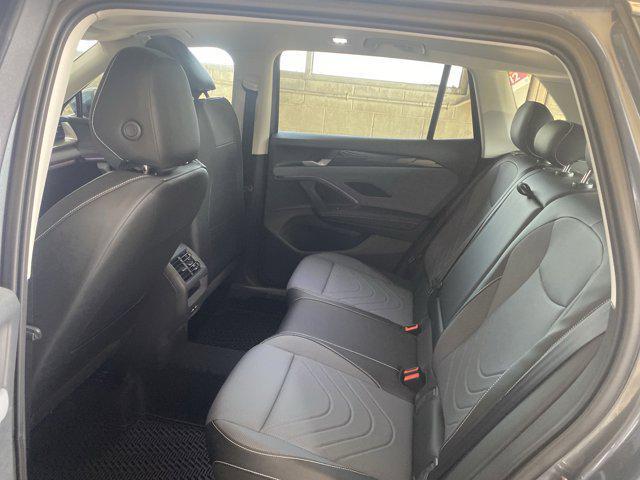 Photo of 2025 Platinum Gray Metallic Volkswagen Tiguan