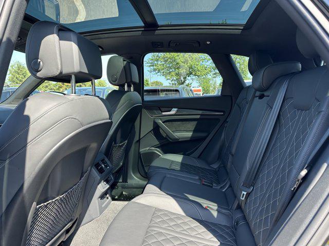 Photo of 2024 Mythos Black Metallic Audi SQ5