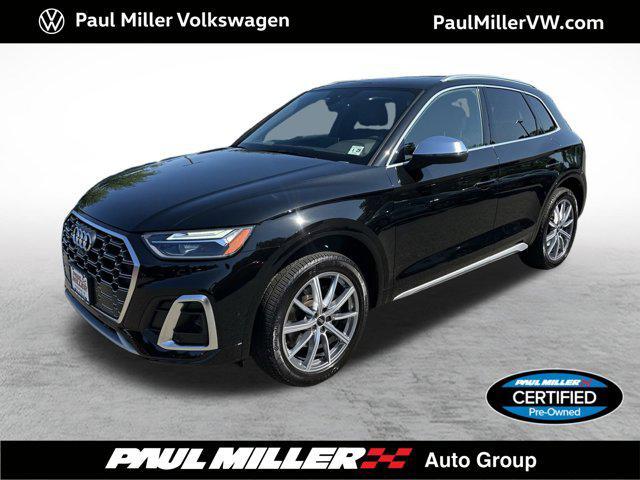 Photo of 2024 Mythos Black Metallic Audi SQ5