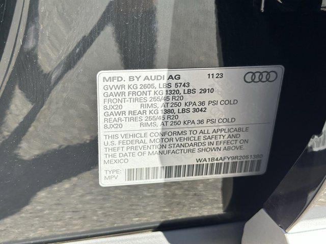 Photo of 2024 Mythos Black Metallic Audi SQ5