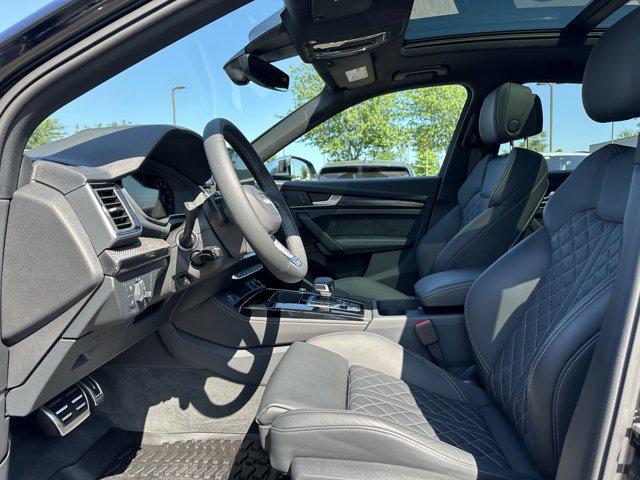 Photo of 2024 Mythos Black Metallic Audi SQ5