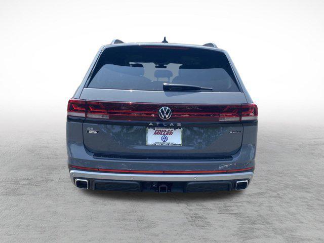 Photo of 2025 Pure Gray Volkswagen Atlas