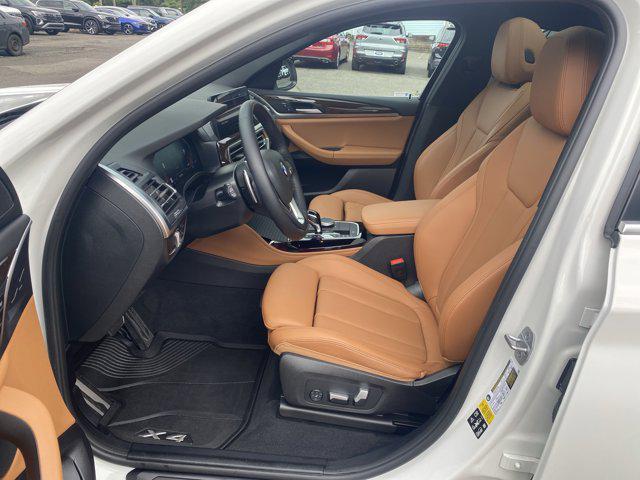 Photo of 2023 Alpine White BMW X4