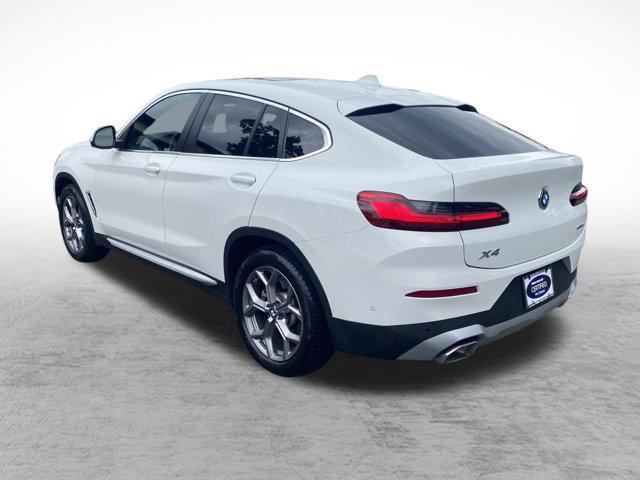 Photo of 2023 Alpine White BMW X4
