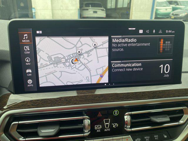 Photo of 2023 Alpine White BMW X4