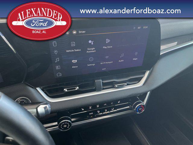 Photo of 2025 Summit White Chevrolet Equinox
