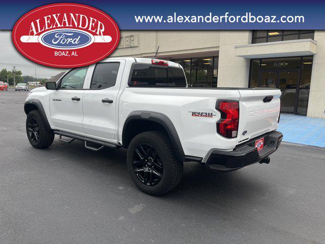 Photo of 2023 Summit White Chevrolet Colorado